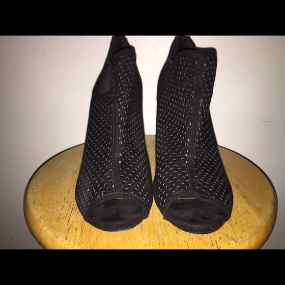 Bootie - Picture 4 of 4